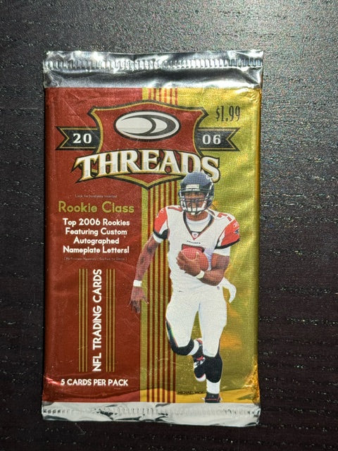 2006 Donruss Football Threads Sealed Pack